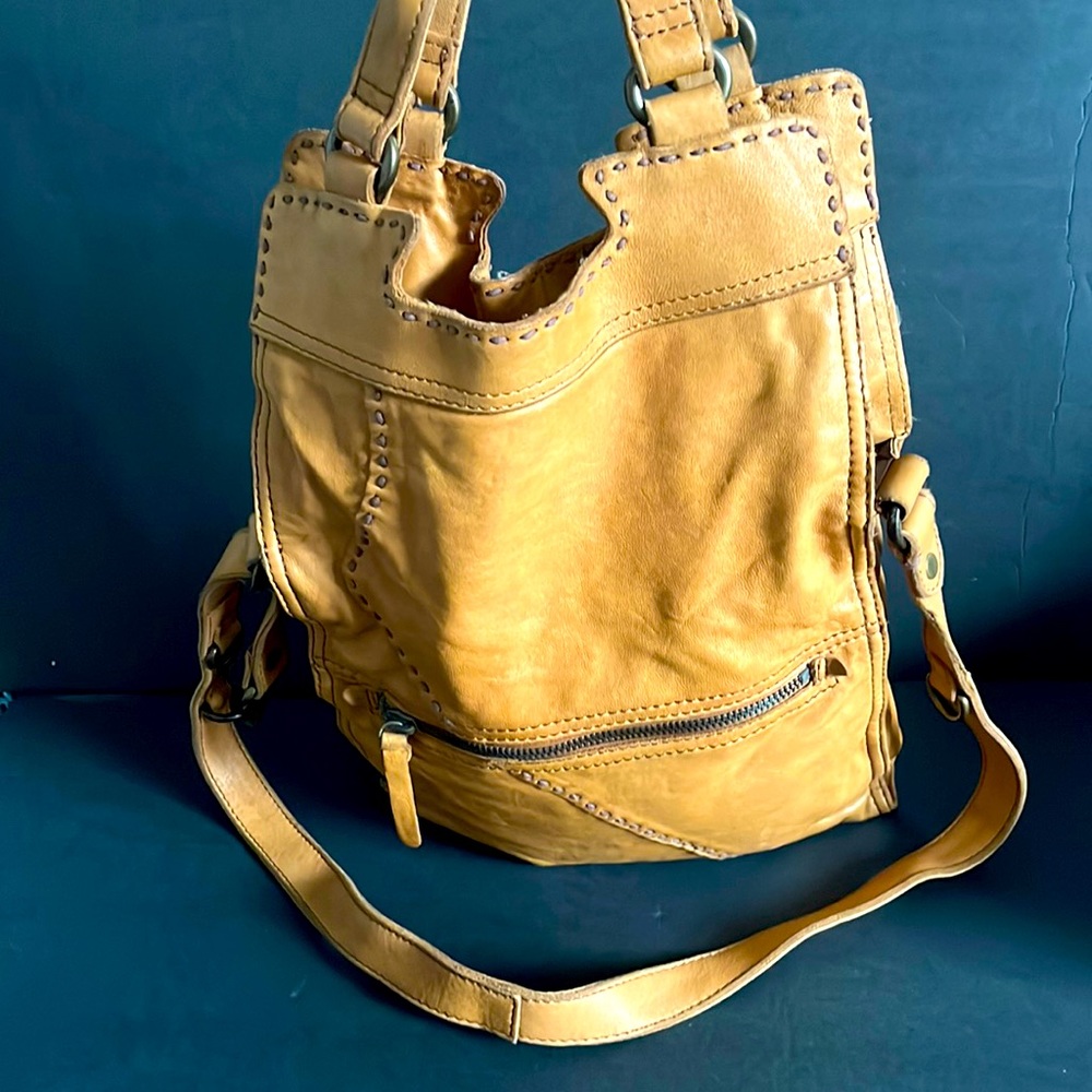 LUCKY BRAND Camel Italian Leather Abbey Road Crossbody Bag Shoulder Purse - Picture 10 of 16
